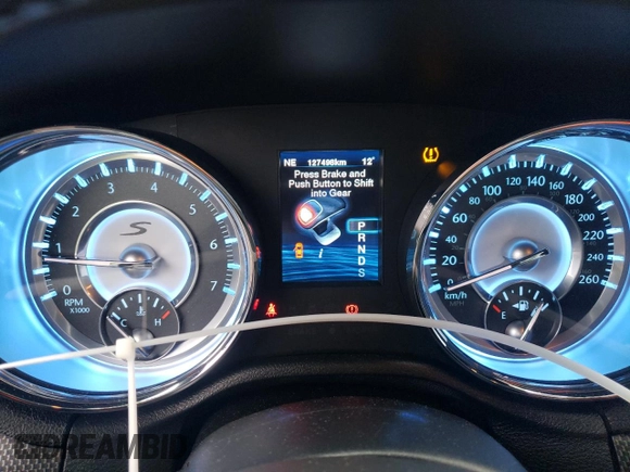 2012 Chrysler 300 S z VIN 2C3CCABG0CH306995, wystawiony jako Copart lot #58811675 z przebiegiem 127 498 mil mil oraz Szkoda całkowita • Salvage title. Historia ofert i sprzedaży dostępna na DreamBid. Obrazek 9.