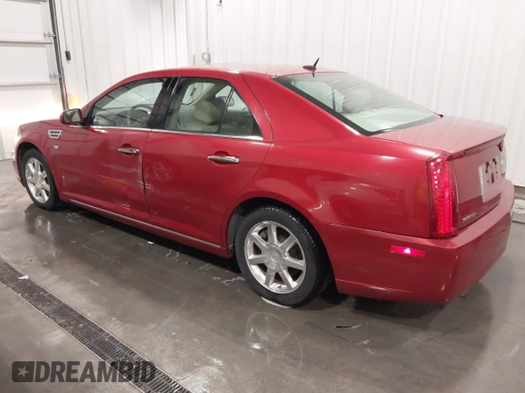 2008 Cadillac STS RWD z VIN 1G6DW67VX80125610, wystawiony jako IAAI lot #42280815 z przebiegiem 207 192 mil mil oraz . Historia ofert i sprzedaży dostępna na DreamBid. Obrazek 3.