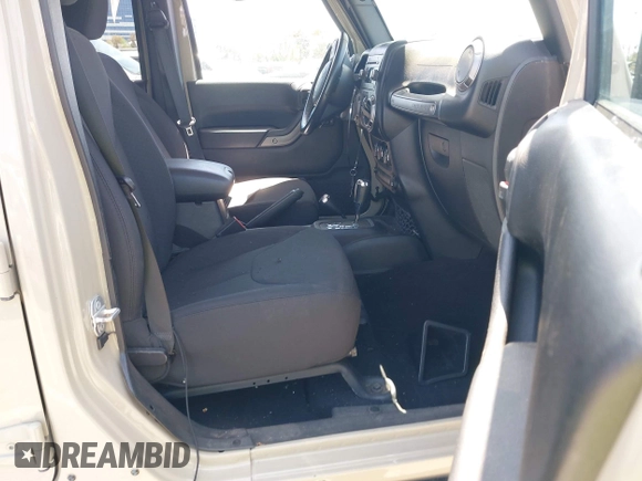 2018 Jeep Wrangler Unlimited Sport S с VIN 1C4BJWDG3JL809752, выставлен на аукционе IAAI как лот 42346652 с пробегом 50 342 миль миль и . История ставок и продаж доступна на DreamBid. Изображение 5.