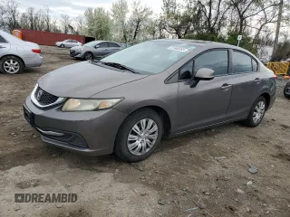 2013 Honda Civic LX z VIN 19XFB2F55DE023385, wystawiony jako Copart lot #51668265 z przebiegiem 185 677 mil mil oraz Szkoda całkowita • Salvage title. Historia ofert i sprzedaży dostępna na DreamBid. Obrazek 1.