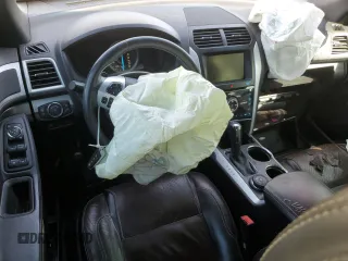 2013 Ford Explorer Sport с VIN 1FM5K8GT5DGC33766, выставлен на аукционе Copart как лот 49048015 с пробегом 193 125 миль миль и Списание • Salvage title. История ставок и продаж доступна на DreamBid. Изображение 8.