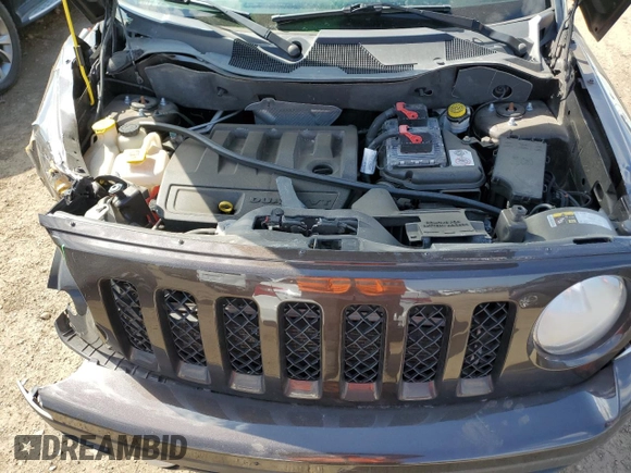 2014 Jeep Patriot Latitude z VIN 1C4NJRFB7ED709055, wystawiony jako Copart lot #52154995 z przebiegiem 136 332 mil mil oraz Szkoda całkowita • Salvage title. Historia ofert i sprzedaży dostępna na DreamBid. Obrazek 12.