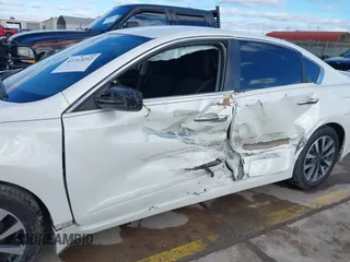 2017 Nissan Altima SV z VIN 1N4AL3AP2HC219101, wystawiony jako IAAI lot #41313212 z przebiegiem 98 092 mil mil oraz . Historia ofert i sprzedaży dostępna na DreamBid. Obrazek 6.
