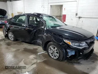 2017 Kia Optima LX z VIN 5XXGT4L39HG152517, wystawiony jako Copart lot #58760995 z przebiegiem Nie podano mil oraz Szkoda całkowita • Salvage title. Historia ofert i sprzedaży dostępna na DreamBid. Obrazek 4.