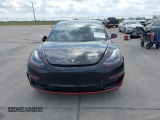 2023 Tesla Model 3 z VIN 5YJ3E1EA5PF484040, wystawiony jako IAAI lot #42128327 z przebiegiem 51 210 mil mil oraz . Historia ofert i sprzedaży dostępna na DreamBid. Obrazek 12.