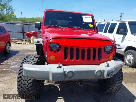 2008 Jeep Wrangler Unlimited X z VIN 1J4GA39198L652015, wystawiony jako IAAI lot #42062691 z przebiegiem 127 804 mil mil oraz . Historia ofert i sprzedaży dostępna na DreamBid. Obrazek 12.