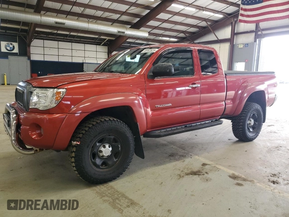 2011 Toyota Tacoma with VIN 5TFUU4EN1BX009978, listed as a Copart auction lot 50952825 with 200,243 mi miles and Clean Title. Bid and sale history available at carsss.com. Image 1.