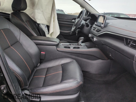 2019 Nissan Altima SR with VIN 1N4AL4CV8KC223582, listed as a Copart auction lot 45232055 with 120,312 mi miles and Salvage Title. Bid and sale history available at carsss.com. Image 7.