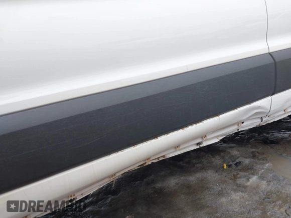2023 Ford Transit Cargo with VIN 1FTBR3U80PKA40125, listed as a IAAI auction lot 41709473 with 83,626 mi miles and . Bid and sale history available at DreamBid. Image 17.