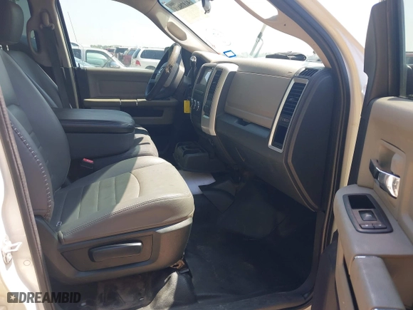 2009 Dodge Ram 1500 Sport with VIN 1D3HB13T89S705386, listed as a IAAI auction lot 41978488 with 253,366 mi miles. Bid and sale history available at carsss.com. Image 5.