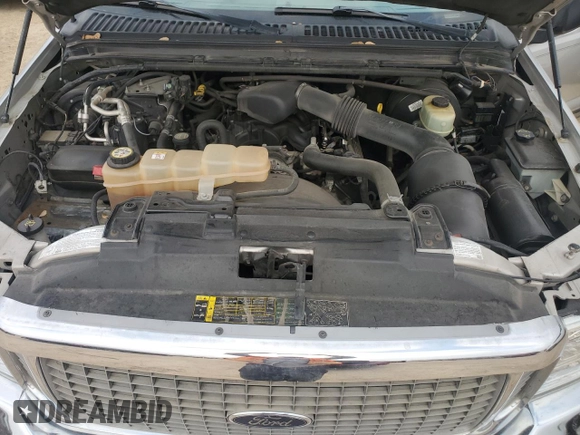 2003 Ford Excursion Special Serv с VIN 1FMNU40L23ED68663, выставлен на аукционе Copart как лот 50488915 с пробегом 178 053 миль миль и Списание • Salvage title. История ставок и продаж доступна на DreamBid. Изображение 11.