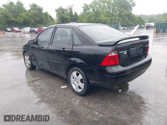 2005 Ford Focus S with VIN 1FAHP34N55W199644, listed as a IAAI auction lot 42351890 with 179,365 mi miles and . Bid and sale history available at DreamBid. Image 3.