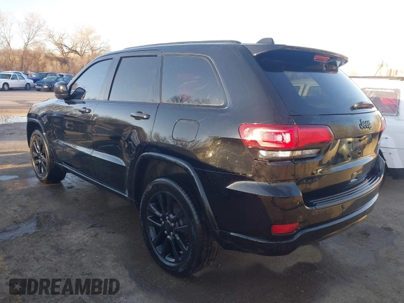 2020 Jeep Grand Cherokee Altitude with VIN 1C4RJFAG2LC266772, listed as a IAAI auction lot 41850190 with 87,982 mi miles. Bid and sale history available at carsss.com. Image 3.