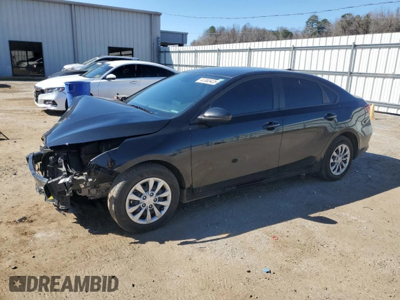 2024 Kia Forte LX with VIN 3KPF24AD4RE749515, listed as a Copart auction lot 47303425 with 20,461 mi miles and Salvage Title. Bid and sale history available at carsss.com. Image 1.
