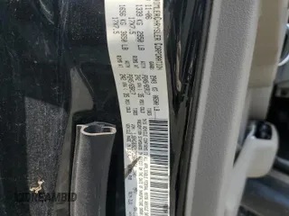 2007 Jeep Commander Overland z VIN 1J8HG68217C564894, wystawiony jako Copart lot #64382215 z przebiegiem 221 815 mil mil oraz Szkoda całkowita • Salvage title. Historia ofert i sprzedaży dostępna na DreamBid. Obrazek 13.