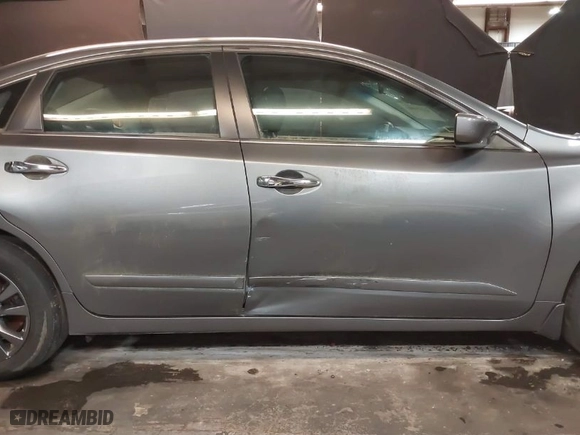 2015 Nissan Altima 2.5 S with VIN 1N4AL3AP7FN893956, listed as a IAAI auction lot 41521503 with 77,671 mi miles. Bid and sale history available at carsss.com. Image 17.