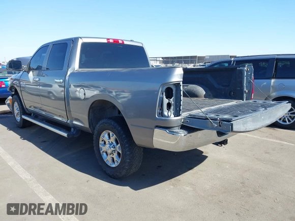 2012 Ram 2500 ST with VIN 3C6UD5CL0CG162517, listed as a IAAI auction lot 41524169 with 264,322 mi miles. Bid and sale history available at carsss.com. Image 3.