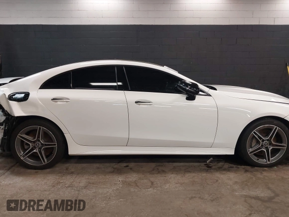2020 Mercedes-Benz CLS 450 с VIN W1K2J5KB3LA071859, выставлен на аукционе IAAI как лот 42180062 с пробегом 18 267 миль миль и . История ставок и продаж доступна на DreamBid. Изображение 13.