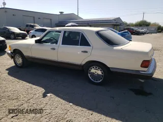 1984 Mercedes-Benz 300 SD z VIN WDBCB20A7EA016286, wystawiony jako Copart lot #76601734 z przebiegiem 110 036 mil mil oraz Szkoda całkowita • Salvage title. Historia ofert i sprzedaży dostępna na DreamBid. Obrazek 2.