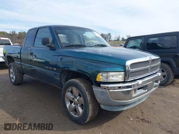 1998 Dodge 1500 z VIN 1B7HF13Y4WJ203422, wystawiony jako IAAI lot #41589831 z przebiegiem 454 838 mil mil oraz . Historia ofert i sprzedaży dostępna na DreamBid. Obrazek 1.