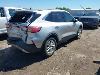 2020 Ford Escape SE with VIN 1FMCU0G67LUB30443, listed as a IAAI auction lot 42153091 with 44,396 mi miles and . Bid and sale history available at DreamBid. Image 4.