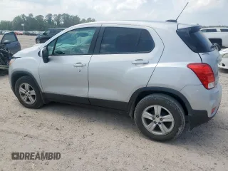2020 Chevrolet Trax LS with VIN 3GNCJKSB0LL117242, listed as a Copart auction lot 59346525 with 106,347 mi miles and Salvage title. Bid and sale history available at DreamBid. Image 2.
