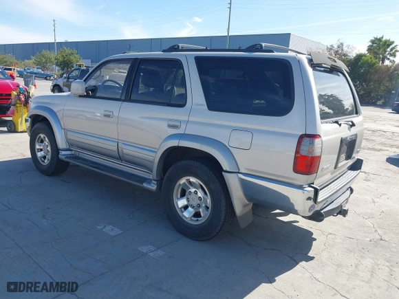 1997 Toyota 4Runner Limited with VIN JT3GN87RXV0024918, listed as a IAAI auction lot 42032378 with 173,784 mi miles. Bid and sale history available at carsss.com. Image 3.