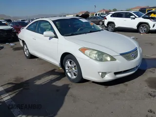 2004 Toyota Solara SE z VIN 4T1CE38P64U887485, wystawiony jako IAAI lot #42498621 z przebiegiem 315 153 mil mil oraz . Historia ofert i sprzedaży dostępna na DreamBid. Obrazek 1.