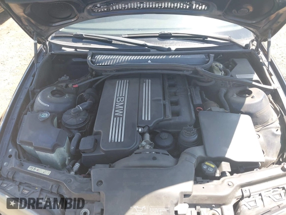2003 BMW 3 Series 325i with VIN WBAAZ33463PH32977, listed as a IAAI auction lot 42152142 with 169,486 mi miles and . Bid and sale history available at carsss.com. Image 10.