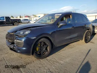 2012 Porsche Cayenne S z VIN WP1AB2A20CLA48142, wystawiony jako Copart lot #45908565 z przebiegiem 114 073 mil mil oraz Szkody całkowita. Historia ofert i sprzedaży dostępna na DreamBid. Obrazek 1.