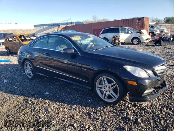 2012 Mercedes-Benz E 550 with VIN WDDKJ7DB5CF164023, listed as a Copart auction lot 86807984 with Not Provided miles and Salvage Title. Bid and sale history available at DreamBid. Image 4.