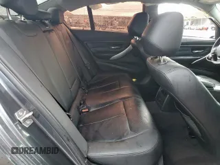 2013 BMW 3 Series 328i z VIN WBA3A5G53DNP19533, wystawiony jako Copart lot #55752525 z przebiegiem 92 472 mil mil oraz Szkoda całkowita • Salvage title. Historia ofert i sprzedaży dostępna na DreamBid. Obrazek 10.