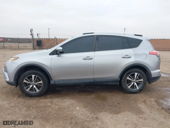 2016 Toyota RAV4 XLE with VIN 2T3WFREV4GW270548, listed as a IAAI auction lot 41699126 with 100,905 mi miles. Bid and sale history available at carsss.com. Image 14.