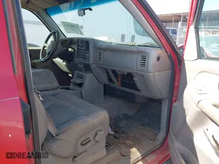 1999 Chevrolet Silverado 1500 LS with VIN 1GCEK19T0XZ143412, listed as a IAAI auction lot 41989365 with 1 mi miles. Bid and sale history available at carsss.com. Image 5.