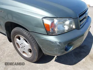 2005 Toyota Highlander z VIN JTEEP21AX50074209, wystawiony jako IAAI lot #42229791 z przebiegiem 180 122 mil mil oraz . Historia ofert i sprzedaży dostępna na DreamBid. Obrazek 12.
