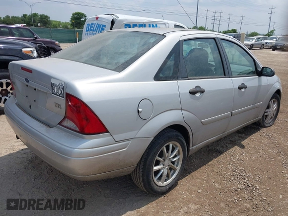 2004 Ford Focus ZTS with VIN 1FAFP38Z54W124641, listed as a IAAI auction lot 42163060 with 162,330 mi miles and . Bid and sale history available at carsss.com. Image 4.
