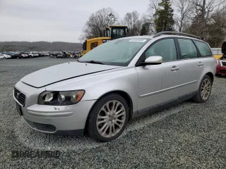 2005 Volvo V50 с VIN YV1MW682252043477, выставлен на аукционе Copart как лот 45303484 с пробегом 84 088 миль миль и Списание • Salvage title. История ставок и продаж доступна на DreamBid. Изображение 1.