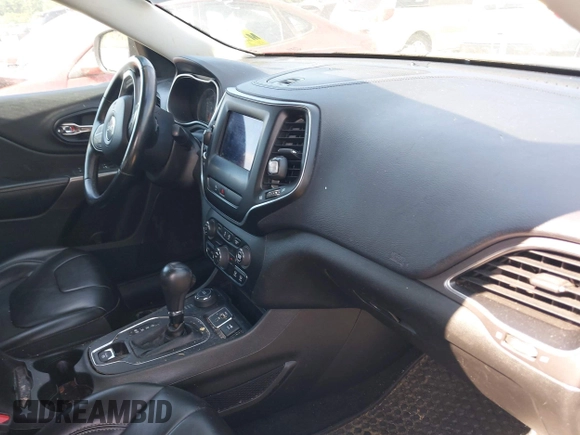 2019 Jeep Cherokee Latitude Plus с VIN 1C4PJMLNXKD272707, выставлен на аукционе IAAI как лот 42662679 с пробегом 167 226 миль миль и . История ставок и продаж доступна на DreamBid. Изображение 5.