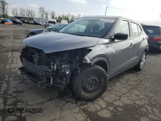 2023 Nissan Kicks S z VIN 3N1CP5BV6PL534747, wystawiony jako Copart lot #52553535 z przebiegiem 41 783 mil mil oraz Szkoda całkowita • Salvage title. Historia ofert i sprzedaży dostępna na DreamBid. Obrazek 1.