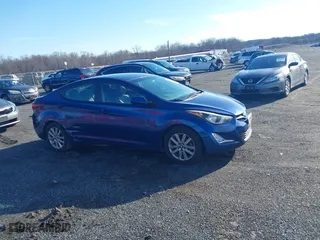 2016 Hyundai Elantra SE with VIN 5NPDH4AE1GH720562, listed as a IAAI auction lot 41723971 with 82,573 mi miles. Bid and sale history available at carsss.com. Image 13.
