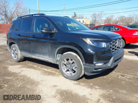 2023 Honda Passport TrailSport with VIN 5FNYF8H67PB042153, listed as a IAAI auction lot 41757909 with 26,810 mi miles and . Bid and sale history available at DreamBid. Image 1.
