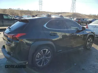 2019 Lexus UX with VIN JTHU9JBH1K2003978, listed as a Copart auction lot 71582382 with 35,239 mi miles. Bid and sale history available at carsss.com. Image 3.