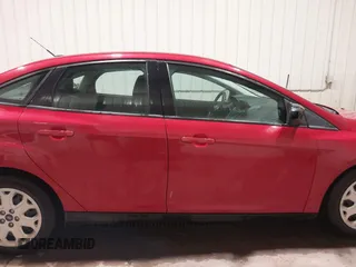 2012 Ford Focus SE z VIN 1FAHP3F21CL114445, wystawiony jako IAAI lot #42277986 z przebiegiem 89 317 mil mil oraz . Historia ofert i sprzedaży dostępna na DreamBid. Obrazek 13.