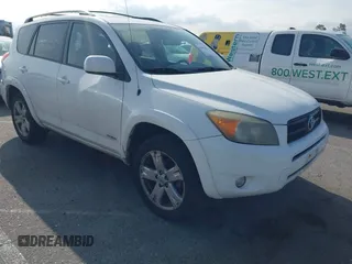 2007 Toyota RAV4 Sport with VIN JTMZD32V276027214, listed as a IAAI auction lot 41900476 with 188,565 mi miles. Bid and sale history available at carsss.com. Image 1.