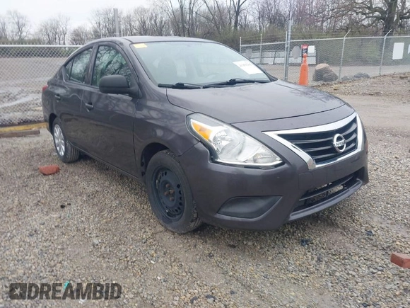 2015 Nissan Versa SV with VIN 3N1CN7AP6FL915324, listed as a IAAI auction lot 41950266 with 114,006 mi miles. Bid and sale history available at carsss.com. Image 1.