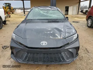 2025 Toyota Camry LE with VIN 4T1DAACK1SU037583, listed as a Copart auction lot 43454135 with 4,700 mi miles and Salvage Title. Bid and sale history available at carsss.com. Image 5.