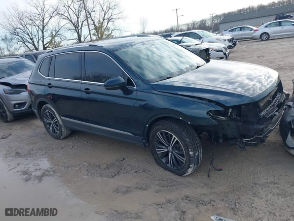 2019 Volkswagen Tiguan SE with VIN 3VV2B7AX1KM154435, listed as a IAAI auction lot 41740969 with 103,310 mi miles. Bid and sale history available at carsss.com. Image 14.