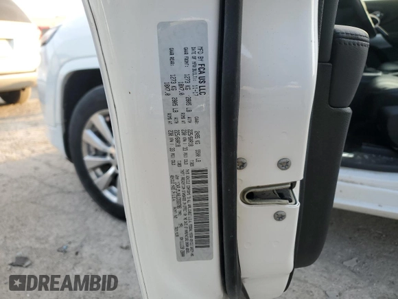 2018 Jeep Cherokee Overland with VIN 1C4PJMJX0JD593786, listed as a Copart auction lot 75319844 with 69,761 mi miles and Salvage Title. Bid and sale history available at carsss.com. Image 15.