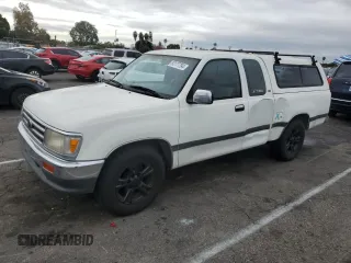 1995 Toyota T100 SR5 with VIN JT4VD12F8S0007489, listed as a Copart auction lot 82177794 with 290,145 mi miles and Clean Title. Bid and sale history available at DreamBid. Image 1.