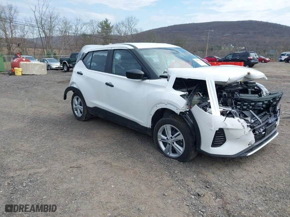 2024 Nissan Kicks S with VIN 3N1CP5BV1RL543522, listed as a IAAI auction lot 41907515 with 11,377 mi miles. Bid and sale history available at carsss.com. Image 1.
